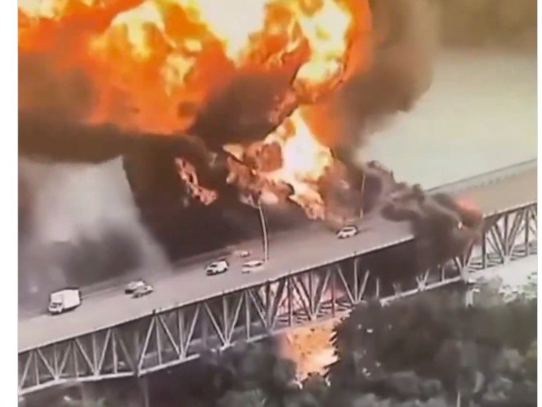 panama tanker explosion 06-April-